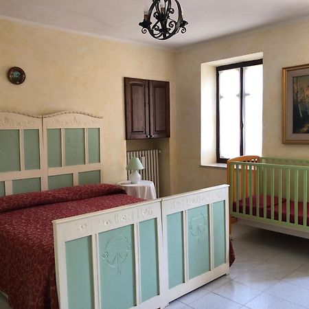 Casa Dei Ciliegi Castell'Alfero Villa Luaran gambar