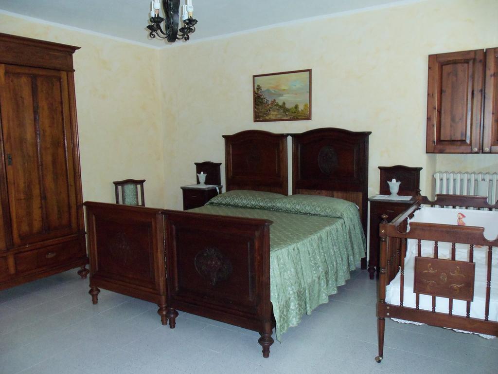 Casa Dei Ciliegi Castell'Alfero Villa Bilik gambar